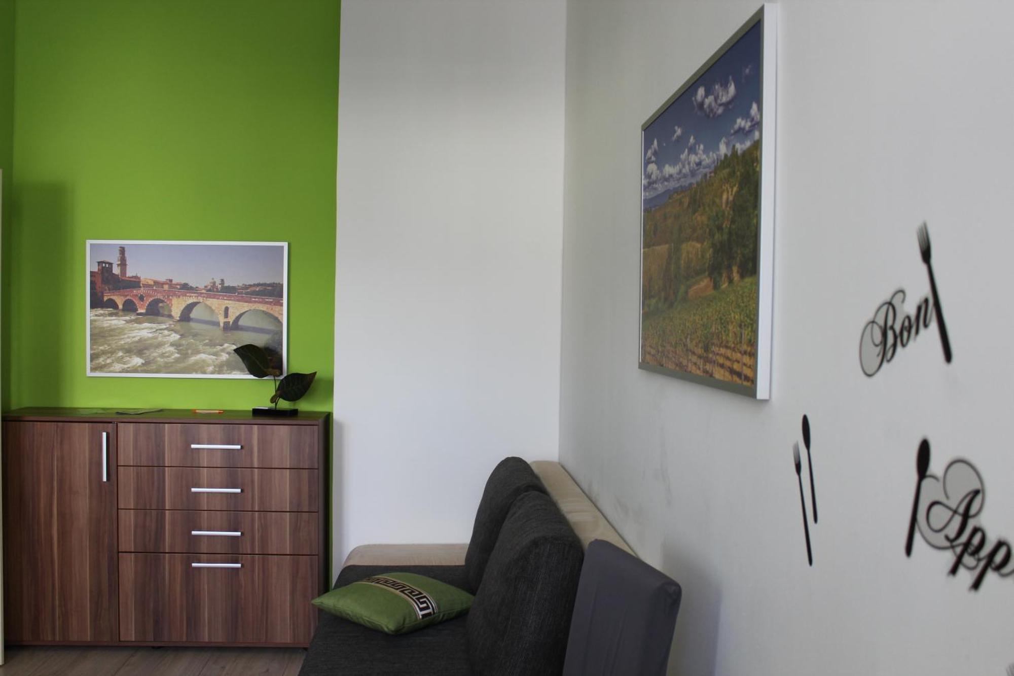 Apartments Verona קרלובי וארי מראה חיצוני תמונה