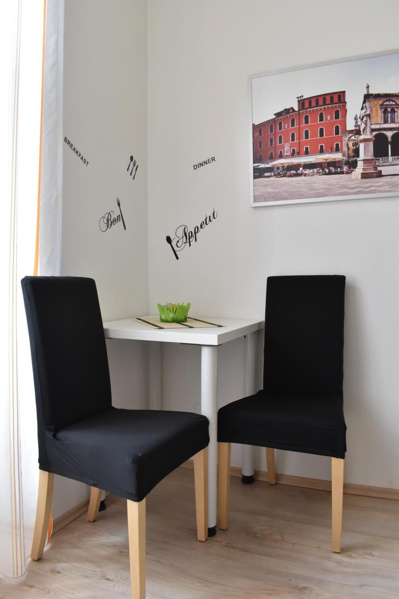 Apartments Verona קרלובי וארי מראה חיצוני תמונה