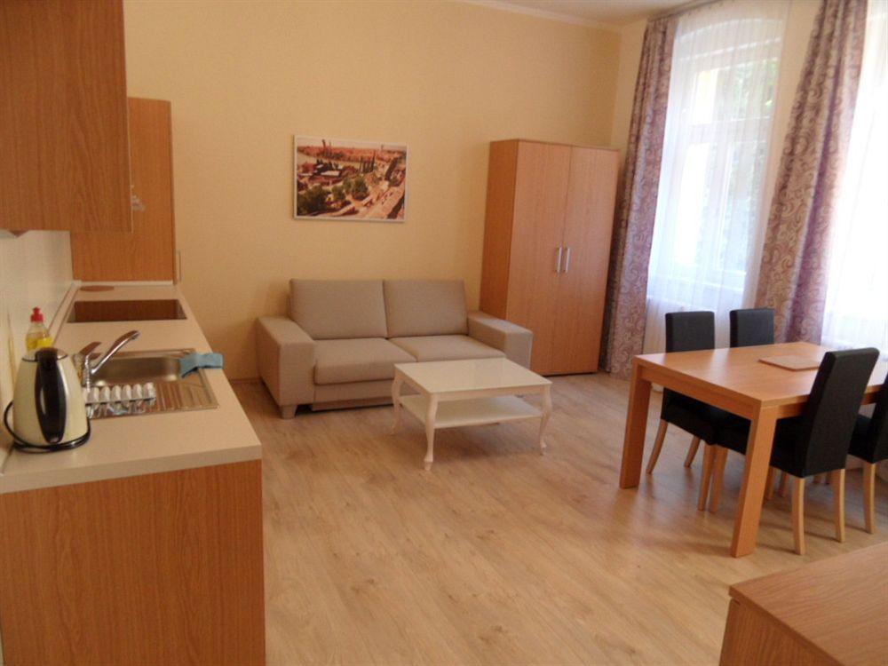 Apartments Verona קרלובי וארי מראה חיצוני תמונה